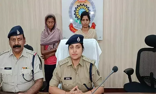 Raigarh News: सरकारी स्कूल में मिले 11 वर्षीय नाबालिग के लाश की गुत्थी सुलझी, बहन ने ही इस वजह से दिया था घटना को अंजाम