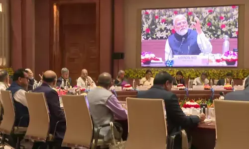 NITI Aayog Meeting: नीति आयोग की बैठक में नहीं आए 8 राज्यों के मुख्यमंत्री, जानिए क्या कहा