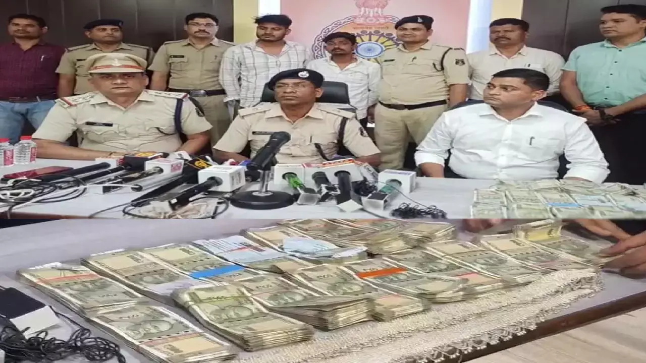 Bilaspur News: वन विभाग की महिला ठेकेदार के घर चोरी मामले में 12 लाख कैश बरामद, 2 आरोपी गिरफ्तार...