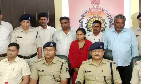 छत्तीसगढ़ में पत्नी ने पिता के साथ मिलकर पति को उतारा मौत के घाट, पुलिस से बचने के लिए शव को रेलवे ट्रेक पर फेंका