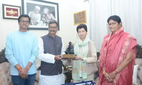 अकबर के घर डिनर के बाद महंत के घर चाय पर पहुंची कुमारी सैलजा, 15 मिनट चाय पर हुई चर्चा, यूथ कांग्रेस की बैठक में शामिल होंगी