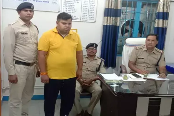 छत्तीसगढ़ में आबकारी विभाग में 37 लाख गबन करने वाला बाबू गिरफ्तार, FIR के बाद से था फरार