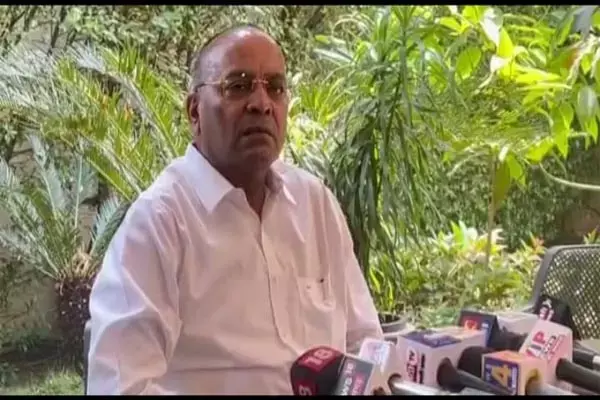 CG Video सिर्फ एक सैलजा काफी हैं : अजय चंद्राकर का कांग्रेस की डिनर डिप्लोमेसी पर तंज, कहा - हराने के लिए रणनीति की जरूरत नहीं, CG को हरियाणा जैसा बनाना सैलजा का लक्ष्य
