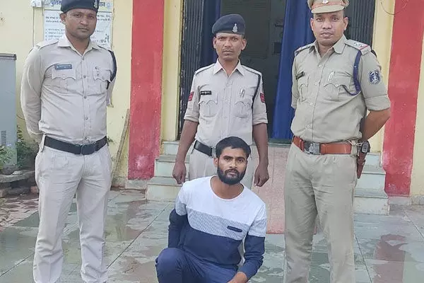 CG News: इलाज कराने आई मरीज से डाॅक्टर ने किया रेप, बताने पर जान से मारने की दी धमकी, आरोपी गिरफ्तार...