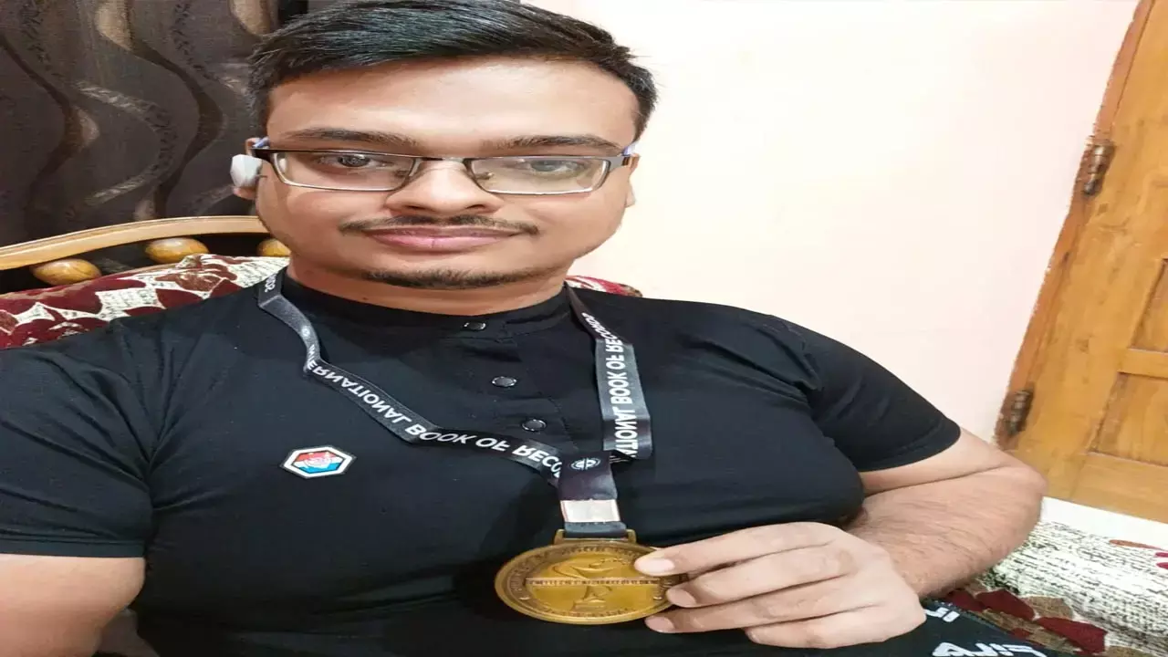 Chhattisgarh News: इंटरनेशनल बुक ऑफ वर्ल्ड रिकॉर्ड में दर्ज हुआ भिलाई के होनहार खिलाड़ी अमित सिंह का नाम...