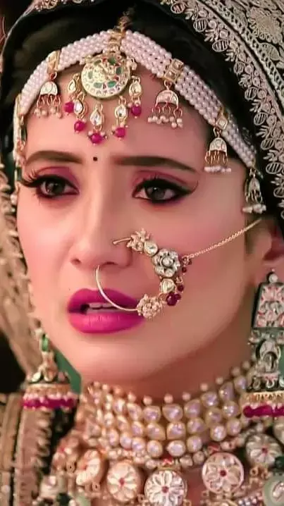 Yeh Rishta Kya Kehlata Hai: अक्षरा की हालत देख इमोशनल होगी मंजरी, मुस्कान से होगी सगाई में बड़ी गलती