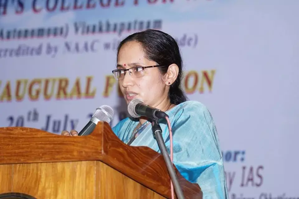 CG IAS News : अब स्वास्थ्य विभाग की एसीएस रेणु पिल्ले चलीं दिल्ली, राष्ट्रीय अनुसूचित जाति आयोग में सचिव बनाई गईं, देखें ऑर्डर