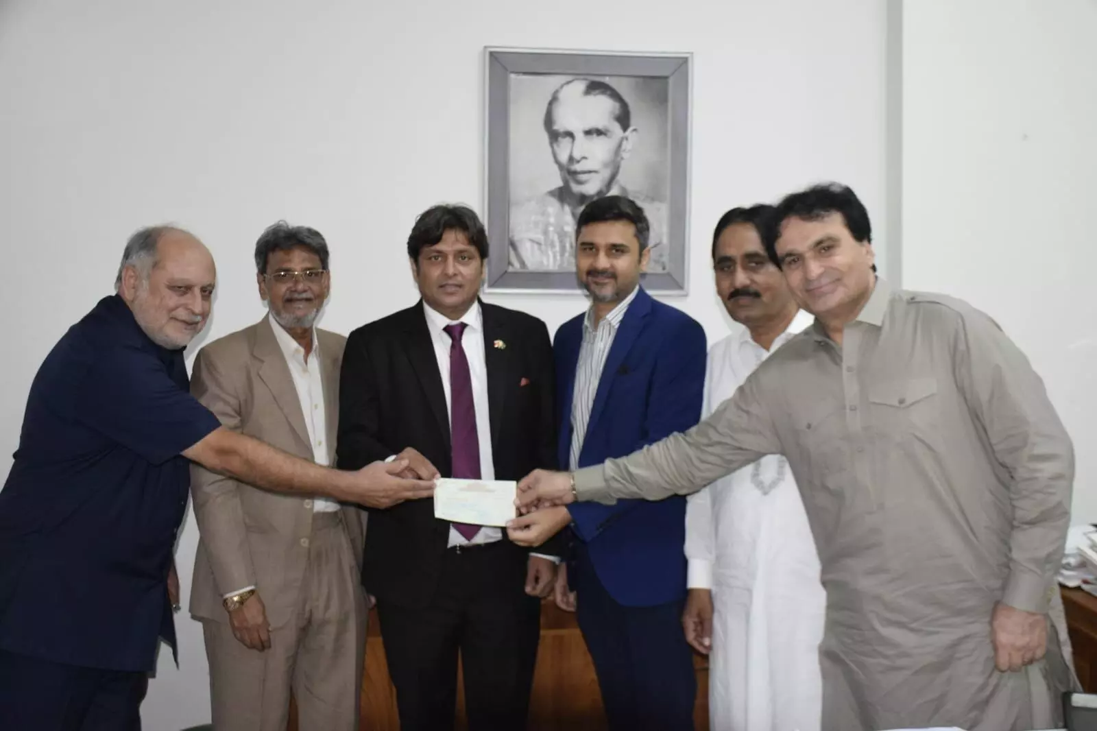 25 मिलियन की वित्तीय मदद मिलने से पाकिस्तान हॉकी टीम का चेन्नई एशियाई हॉकी चैंपियनशिप 2023, में भाग लेने का रास्ता आसान 25 मिलियन की वित्तीय मदद मिलने से पाकिस्तान हॉकी टीम का चेन्नई एशियाई हॉकी चैंपियनशिप 2023, में भाग लेने का रास्ता आसान