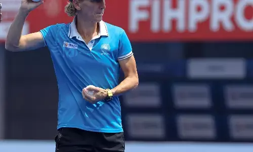 हर सीनियर महिला हॉकी खिलाडियों की जगह एशियाई गेम्स 2023 की टीम  में पक्की नहीं  भारतीय महिला हॉकी टीम की कोच शोपमैन ने कहा