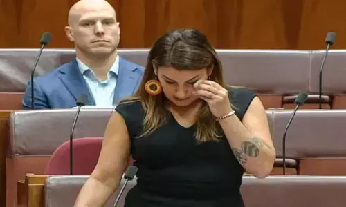 Lidia Thorpe News: संसद के अंदर हुआ यौन शोषण, MP लीडिया थोर्प ने रो रोकर बयां किया दर्द