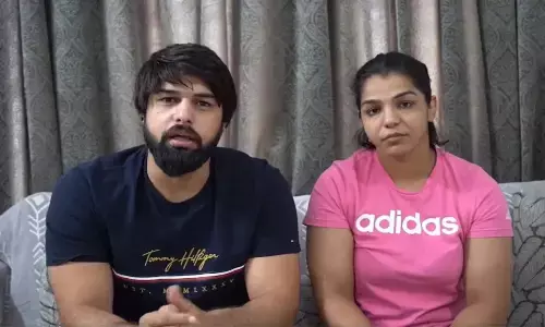 Sakshi Malik News: साक्षी मलिक का बृजभूषण सिंह पर बड़ा आरोप, वीडियो जारी कर कहा नाबालिग के परिवार को धमकाया गया