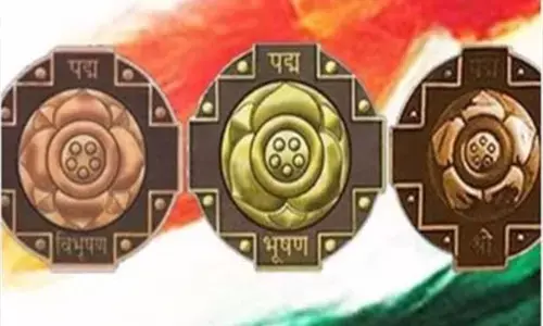 Padma Award: पद्म अवार्ड के लिए ऑनलाइन नामांकन शुरू, आप भी कर सकते हैं अप्लाई...