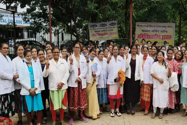 Jagdalpur News: मेडिकल कॉलेज में नर्सों की हड़ताल खत्म, अस्पतालों में भर्ती प्रक्रिया होगी शुरू...