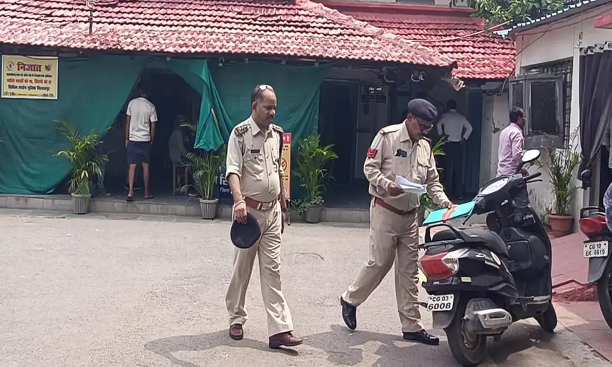 Bilaspur News - जेल में गैंगवार: दोनों पक्षों के ऊपर जेल प्रबंधन ने दर्ज करवाई FIR, जेल DIG ने किया जेल का दौरा...