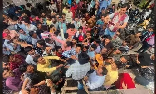 गांव के पॉलिटिक्स पर बनी फिल्म जीरो बनही हीरो को मिला ताबड़तोड़ रिस्पॉन्स, सिनेमाघरों में धूम