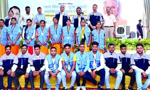 गांवों की प्यास बुझाने अनूठी पहल: छत्तीसगढ़ में जल मितान युवा उद्यमी जल जीवन मिशन को सफल बनाएंगे...