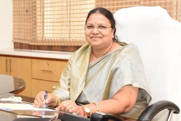Mla anila bhediya biography in hindi: विधायक अनिला भेड़िया का जीवन परिचय... | Mla anila bhediya biography in hindi: Life introduction of MLA Anila Bhediya...