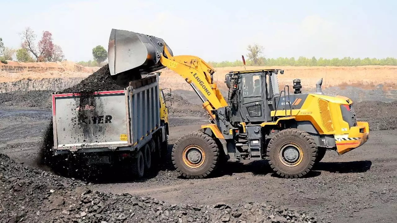 CG Bilaspur SECL: 50 मिलियन टन के पार पहुंचा एसईसीएल का कोयला डिस्पैच... CG Bilaspur SECL: 50 मिलियन टन के पार पहुंचा एसईसीएल का कोयला डिस्पैच...