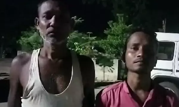 इंसानी मास खाते दो पकड़ाए, चिता से शव निकाल कर खाने का ग्रामीणों ने लगाया आरोप...जाने पूरा मामला