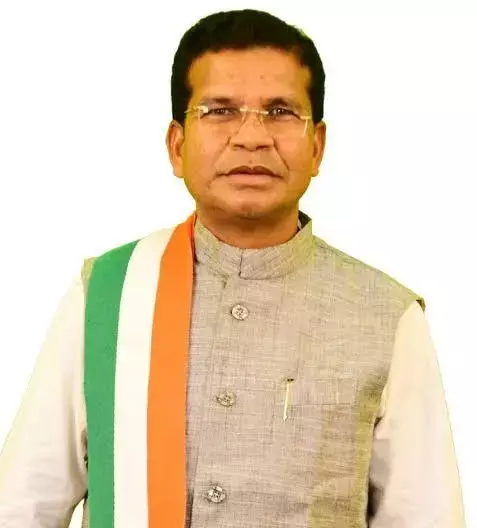 CG Live शपथ ग्रहण: मोहन मरकाम ले रहे मंत्री पद की शपथ, राजभवन से देखें सीधा प्रसारण...