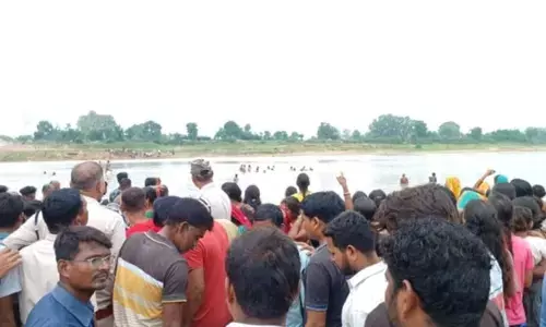 Bilaspur News: नदी में नहाते वक्त एक ही परिवार की तीन बच्चियों की डूबकर मौत, अवैध उत्खनन के चलते हुए गड्ढे में डूबे