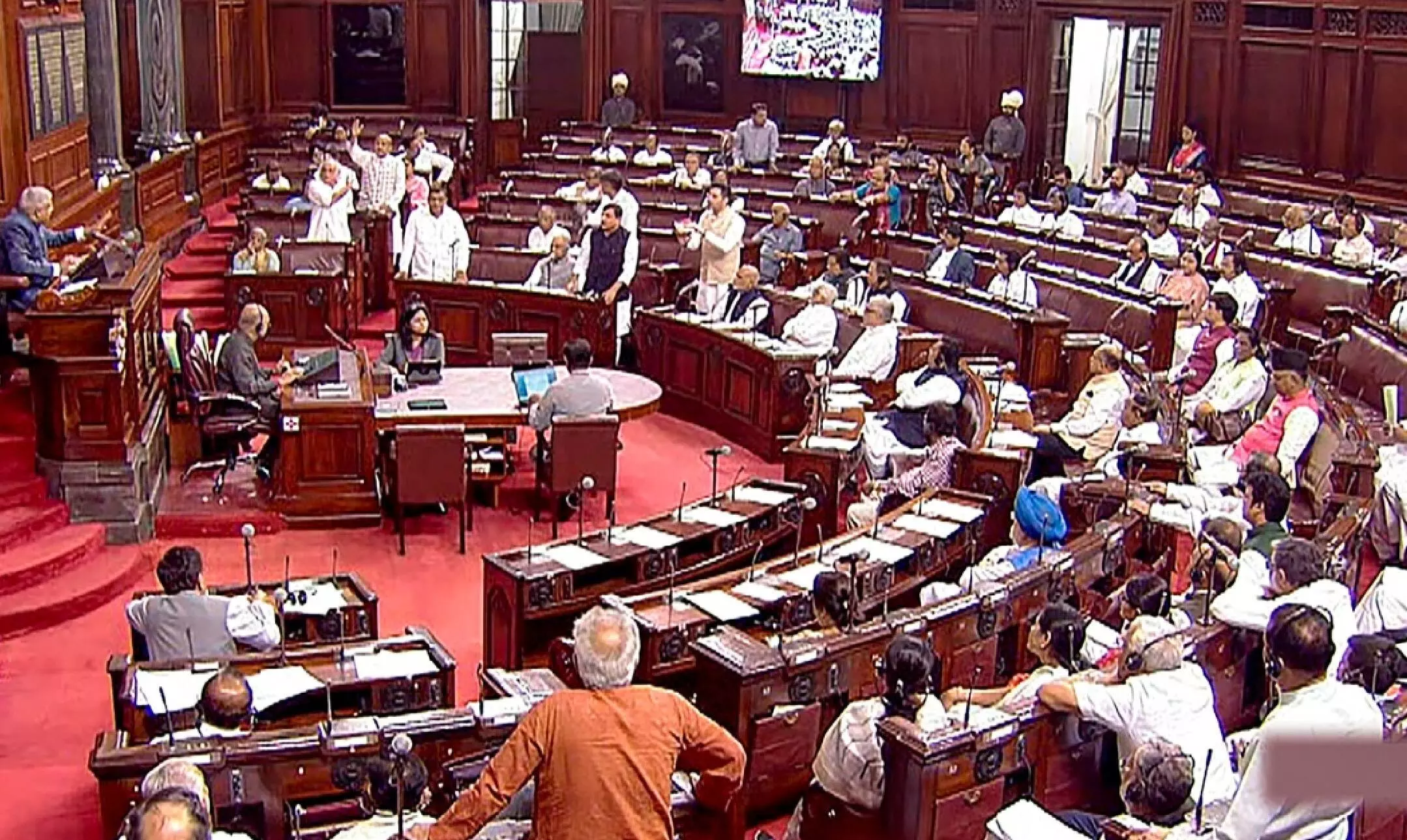 Parliament Monsoon Session: मणिपुर पर दूसरे दिन भी संसद में हंगामा, लोकसभा की कार्यवाही सोमवार तक स्थगित Parliament Monsoon Session: मणिपुर पर दूसरे दिन भी संसद में हंगामा, लोकसभा की कार्यवाही सोमवार तक स्थगित