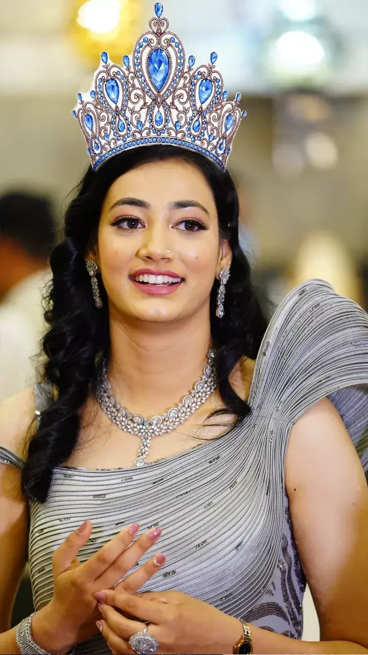 Chetna Tiwari Mrs India 2023 : छत्तीसगढ़ की चेतना तिवारी बनी मिसेज इंडिया 2023