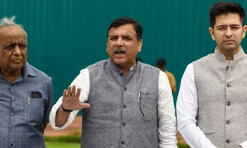 Sanjay Singh Suspended: AAP सांसद संजय सिंह पुरे मानसून सत्र के लिए निलंबित, मणिपुर कांड पर कर  रहे थे विरोध-प्रदर्शन