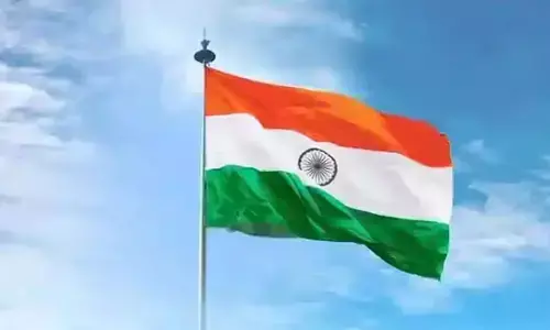 National Flag Tiranga: जानिए क्‍या है राष्‍ट्रीय ध्‍वज के मानक, केंद्र सरकार ने जारी किया निर्देश, केवल इन चार लोगों के पास है ‘तिरंगा’ बनाने का लाइसेंस