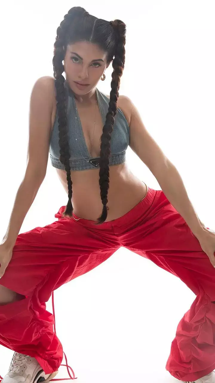 Jacqueline Fernandez के नए फोटोशूट ने बरपाया कहर, तस्वीरें देख दंग रह जाएंगे आप