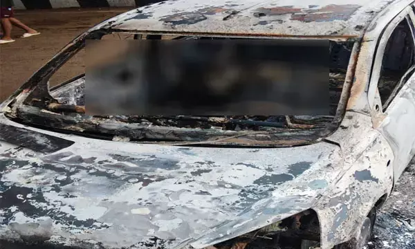 Raipur Burning Car: कार में जिंदा जला युवक, रिटायर्ड हवलदार के बेटे की मौत, पुलिस जांच में जुटी...