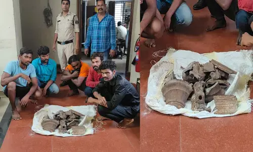 CG-अंग्रेजों के ज़माने का ऐतिहासिक नल चोरी, बिक्री करने किये छोटे-छोटे टुकड़े, पांच गिरफ्तार...