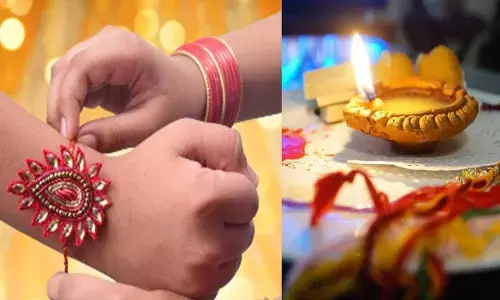 Raksha Bandhan Tips: रक्षा बंधन के दिन वास्तु केअनुसार मनाए राखी त्योहार, भूल से भूलकर न करें ये गलतियां हो जाएगा बड़ा नुकसान