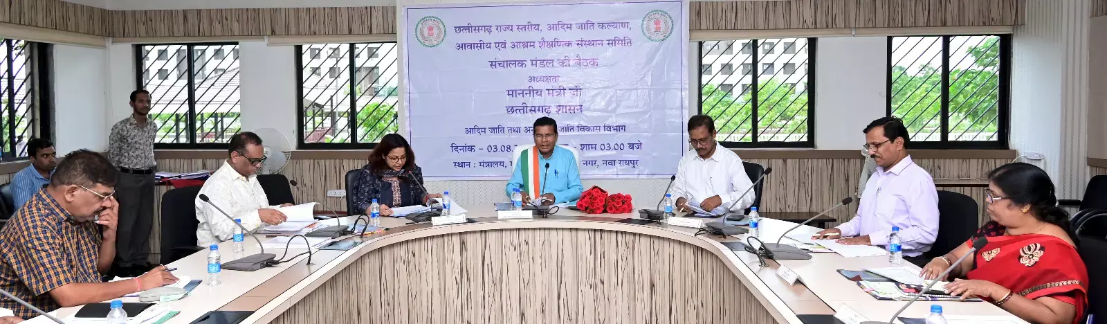 Eklavya Vidyalaya छत्‍तीसगढ़ सरकार का बड़ा फैसला: जेईई और नीट प्रवेश परीक्षाओं की तैयारी के लिए इन स्‍कूलों में बच्‍चों को मिलेगी ऑनलाईन कोचिंग की सुविधा