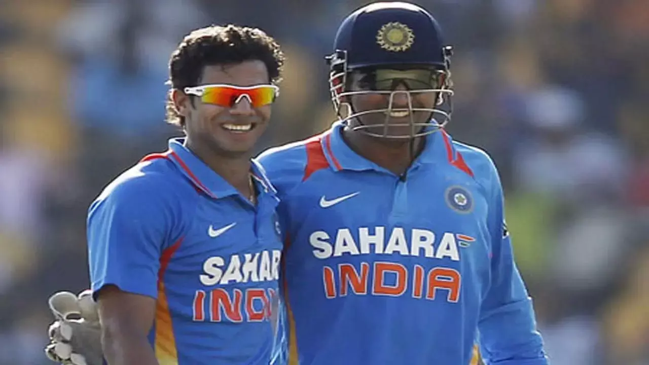 Cricket News: आखिर कौन हैं ये क्रिकेटर!...धोनी के साथ खेल चुके खिलाड़ी ने लिया रिटायरमेंट, अब बंगाल सरकार में हैं मंत्री...