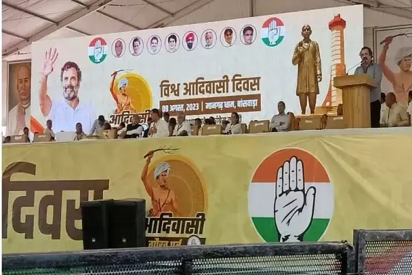 Rajasthan News: आदिवासी महिलाओं को फ्री स्मार्ट फोन और निशुल्क राशन, 15 अगस्त से गरीबोँ को तेल-मसाले भी निशुल्क...