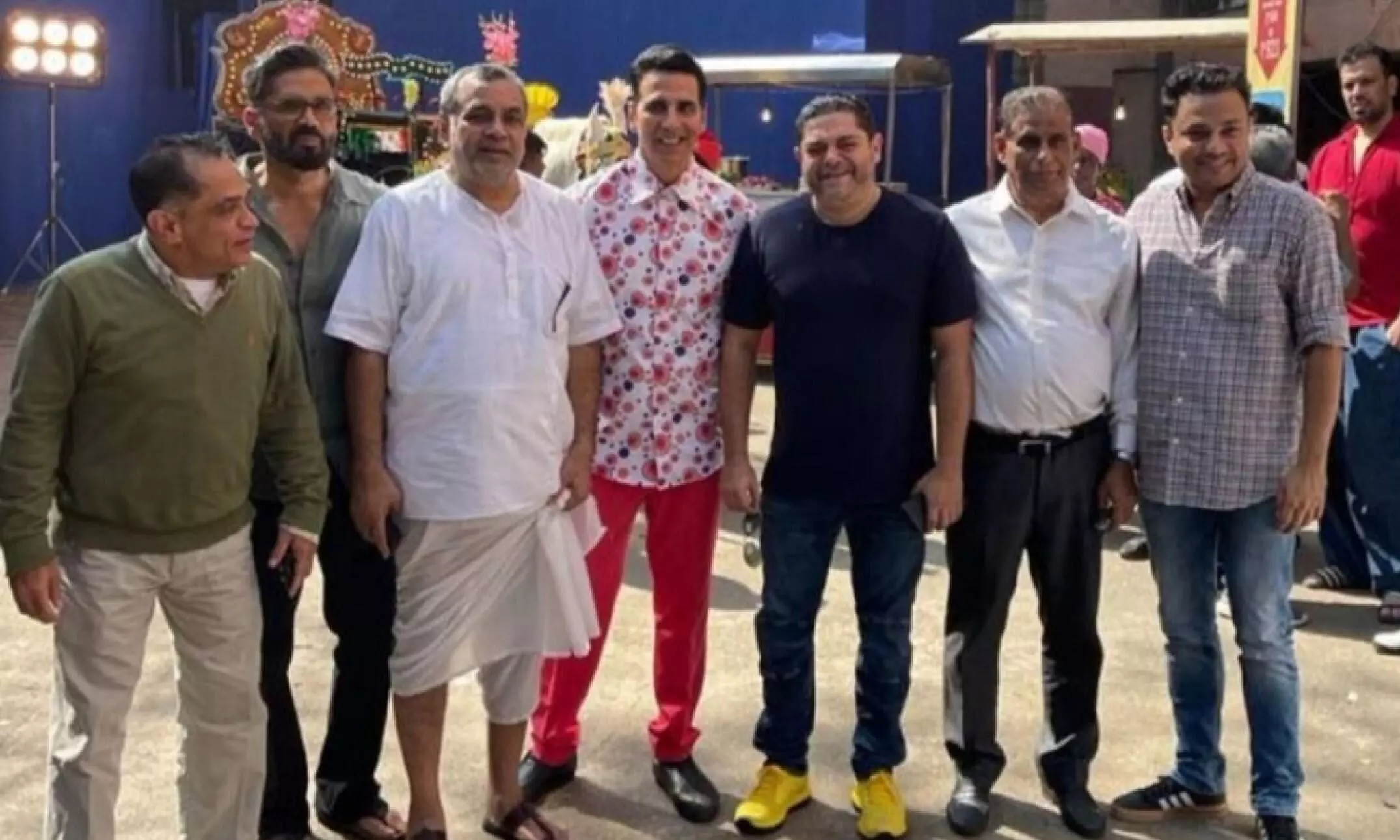 Hera Pheri 3: हेरा फेरी 3 पर सुनील शेट्टी ने दिया बड़ा अपडेट, इस दिन शुरू करेंगे परेश-अक्षय के साथ शूटिंग Hera Pheri 3: हेरा फेरी 3 पर सुनील शेट्टी ने दिया बड़ा अपडेट, इस दिन शुरू करेंगे परेश-अक्षय के साथ शूटिंग