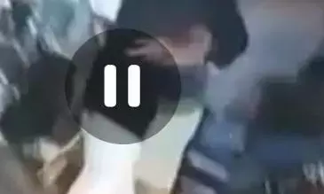 राजधानी में चाकूबाजी का वीडियो, सरेराह युवक को चाकू मारा, मामूली विवाद में बदमाशों ने दिया वारदात को अंजाम...