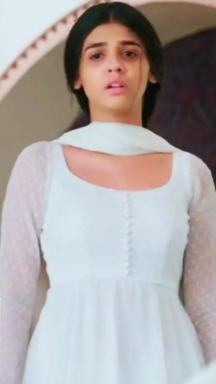 Yeh Rishta Kya Kehlata Hai 12 August 2023: कौन करेगा अभिनव का अंतिम संस्कार!, मौत से पहले अक्षरा से गाना सुनने की जिद्द, रुला देगा ये एपिसोड...