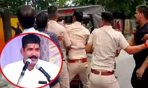 Udaipur Latest News: करणी सेना की बैठक में फायरिंग, प्रदेश अध्यक्ष भंवर सिंह को मारी गोली, हालत नाजुक