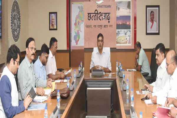 सड़कों पर पशुओं देखते ही हेल्प लाइन नंबर 1033 पर करें कॉल, 51 स्थानों में 102 कर्मचारियों अधिकारियों की ड्यूटी...
