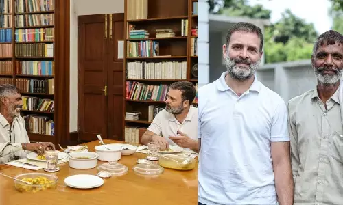 Vegetable seller Rameshwar: आजादपुर मंडी वाले रामेश्‍वर को राहुल ने बुलाया घर, साथ में खाया खाना, बोले- जिंदा दिल इंसान हैं