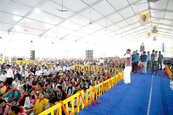 MP News: 50 हजार शिक्षकों की भर्ती, 5 हजार 580 शिक्षकों को प्रदान किए नियुक्ति पत्र, PM मोदी ने दी बधाई