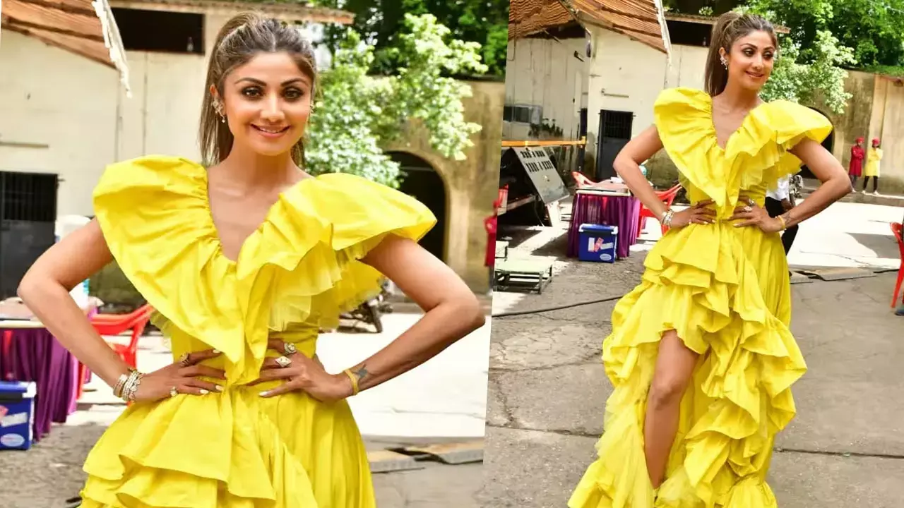 Shilpa Shetty Photos :  शिल्पा शेट्टी ने येलो आउटफिट में बिखेरा कहर, पतली कमर पर हाथ रख दिए गजब के पोज...