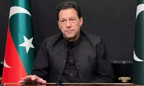 Imran Khan News: इमरान खान जेल में गंभीर चुनौतियों का कर रहे सामना! शौचालय के सामने लगाए CCTV