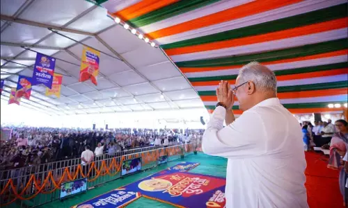 CM Bhupesh Baghel: मूकबधिर बच्चों के इशारों को समझ गए भूपेश बघेल, बड़ी सौगात दी