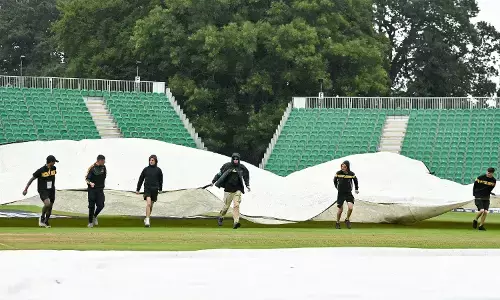 IND vs IRE, 3rd T20 Live Score: भारत-आयरलैंड के बीच तीसरे टी20 में बारिश, टॉस के लिए करना होगा इंतजार