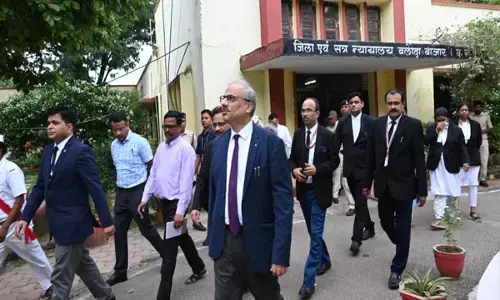 हाई कोर्ट के मुख्य न्यायाधीश रमेश सिन्हा ने भाटापारा-बलौदाबाजार न्यायालय का किया औचक निरीक्षण