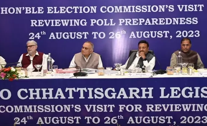 CG: कलेक्टर-एसपी की क्लास: 5 कमिश्‍नर, 7 रेंज आईजी और 33 कलेक्‍टर-एसपी की CEC राजीव कुमार कल लेंगे मैराथन बैठक
