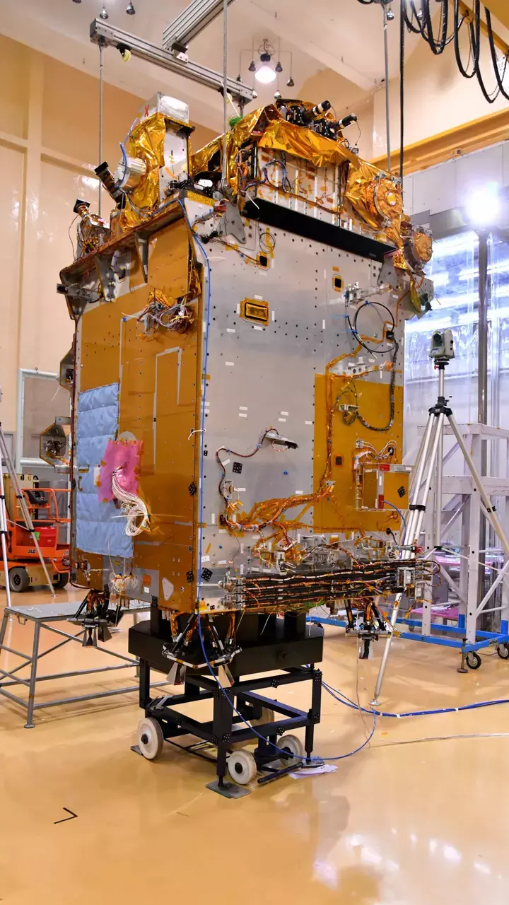 ISRO Ka Naya Mission: चंद्रयान सफलता के बाद अब इन दो अंतरिक्ष ग्रह के मिशन की तैयारी में ISRO...